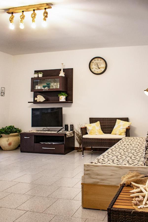 Casa Elena Apartman Portoscuso Kültér fotó